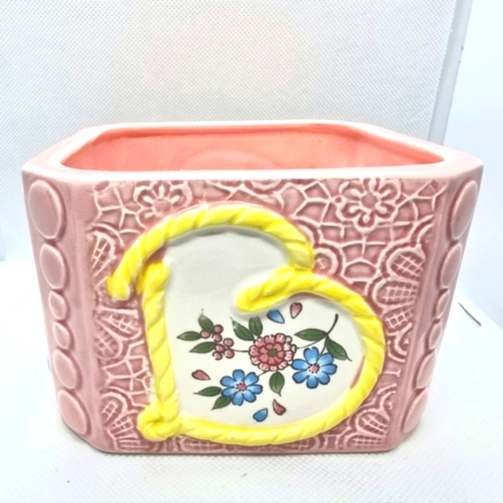 Inarco Newborn Baby Planter Vase ABCD Japan CB-2048 Alphabet